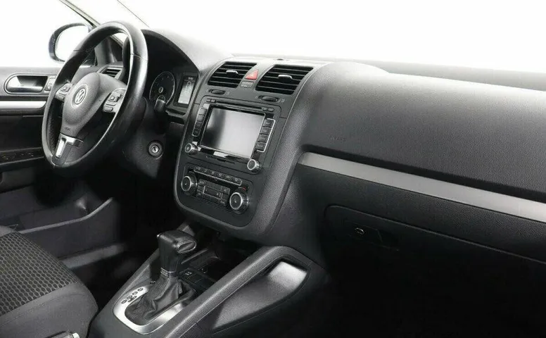 Volkswagen Jetta 1.6 Робот