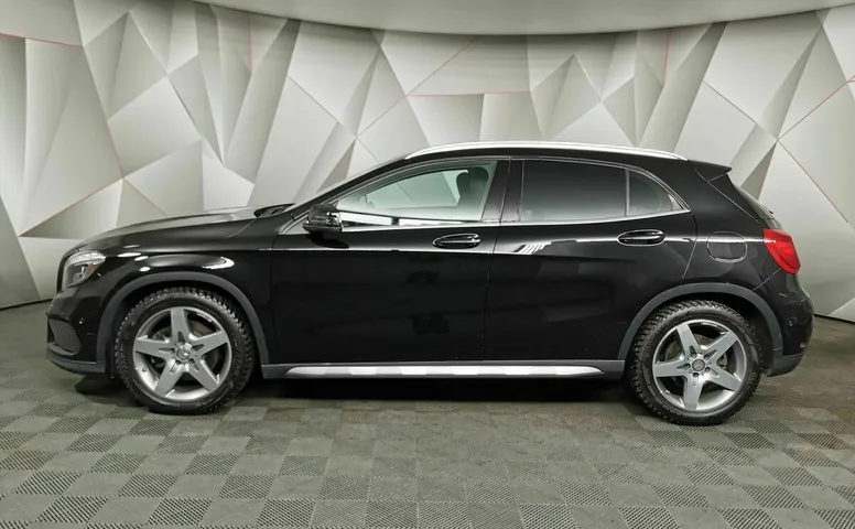 Mercedes-Benz GLA 250 7G-DCT 4MATIC (211 л.с.) Особая серия Черный
