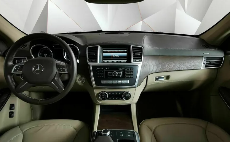 Mercedes-Benz GL GL 350 BlueTec 7G-Tronic Plus 4Matic (258 л.с.) Бежевый