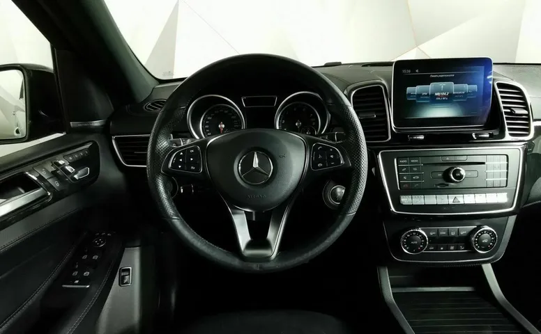 Mercedes-Benz GLE 400 4MATIC 9G-TRONIC (333 л.с.) Особая серия Черный