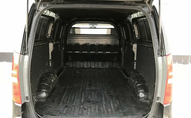 Hyundai Grand Starex I