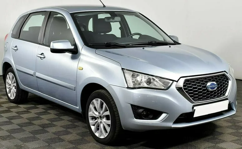 Datsun mi-do