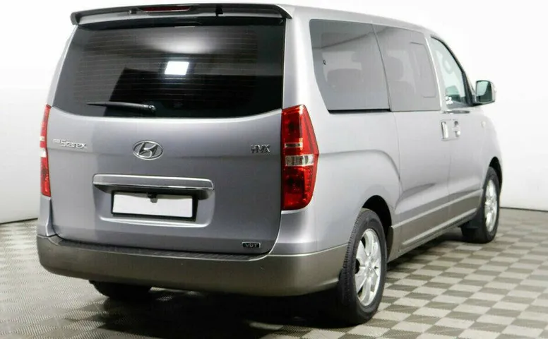 Hyundai Grand Starex 2.5 Автомат