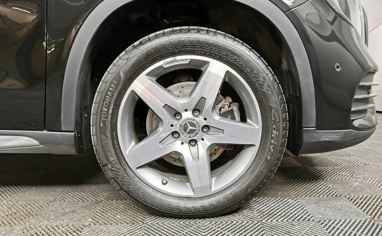 Mercedes-Benz GLA 250 7G-DCT 4MATIC (211 л.с.) Особая серия Черный
