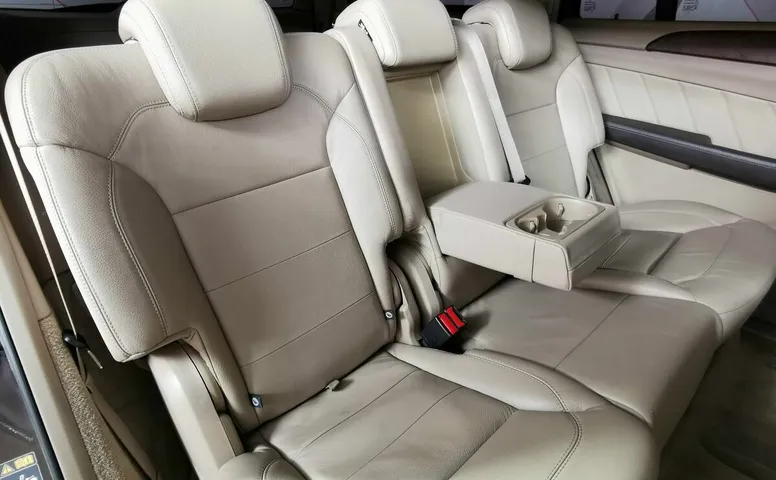 Mercedes-Benz GL GL 350 BlueTec 7G-Tronic Plus 4Matic (249 л.с.) Коричневый