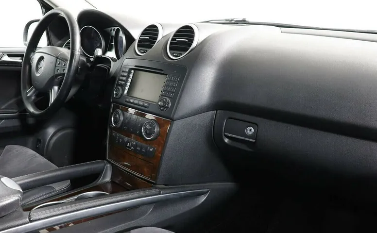 Mercedes-Benz M-Класс II (W164)