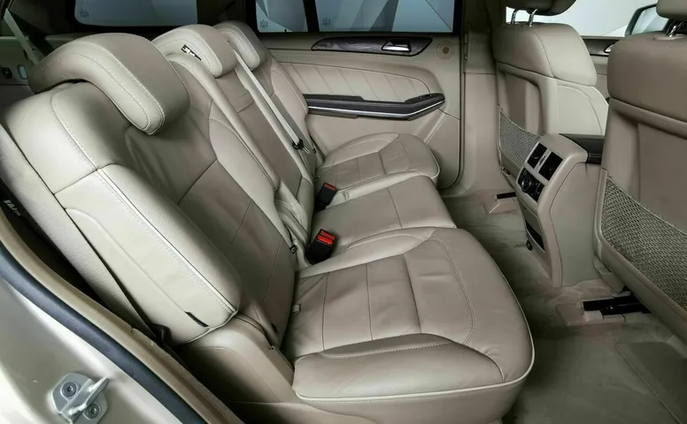 Mercedes-Benz GL GL 350 BlueTec 7G-Tronic Plus 4Matic (258 л.с.) Бежевый