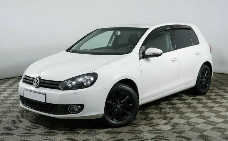 Volkswagen Golf 1.2 Робот