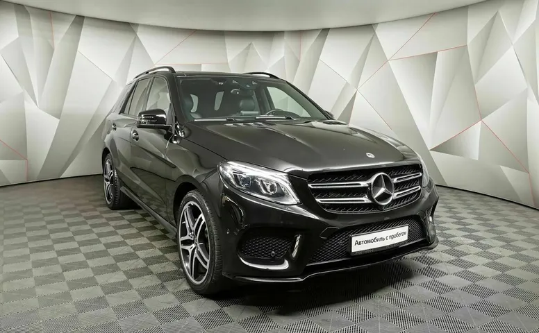 Mercedes-Benz GLE 400 4MATIC 9G-TRONIC (333 л.с.) Особая серия Черный