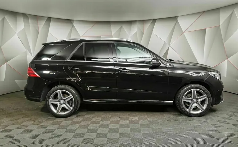 Mercedes-Benz GLE 350 d 4MATIC 9G-TRONIC (249 л.с.) Особая серия Черный