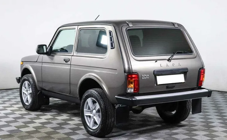 Lada (ваз) 2121 (4x4) мкпп 2021 с пробегом 16 049 км