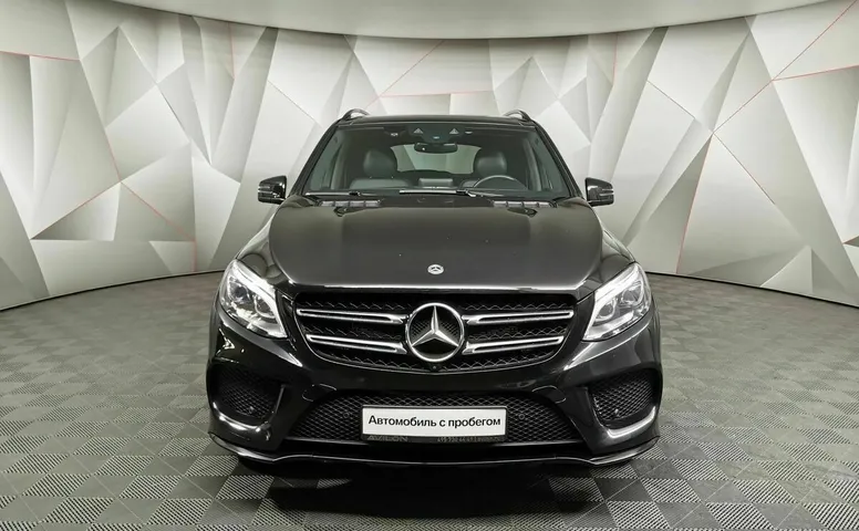 Mercedes-Benz GLE 400 4MATIC 9G-TRONIC (333 л.с.) Особая серия Черный