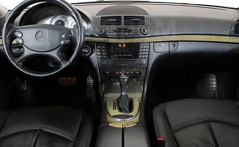 Mercedes-Benz E-Class, 3 поколение