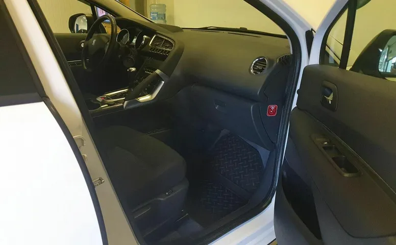 Peugeot 3008 I