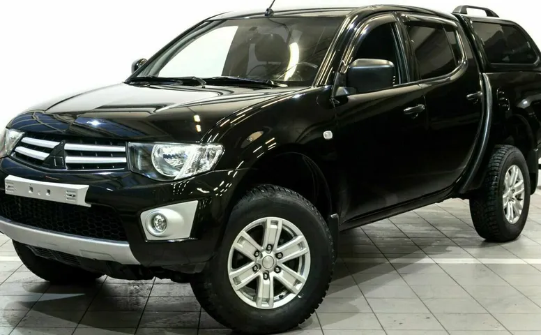Mitsubishi l200