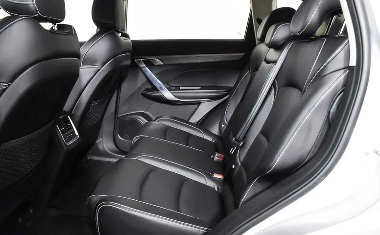Geely atlas pro робот 2021 с пробегом 5 000 км