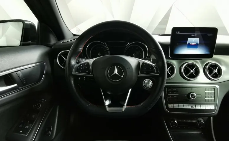 Mercedes-Benz GLA 250 7G-DCT 4MATIC (211 л.с.) Особая серия Черный