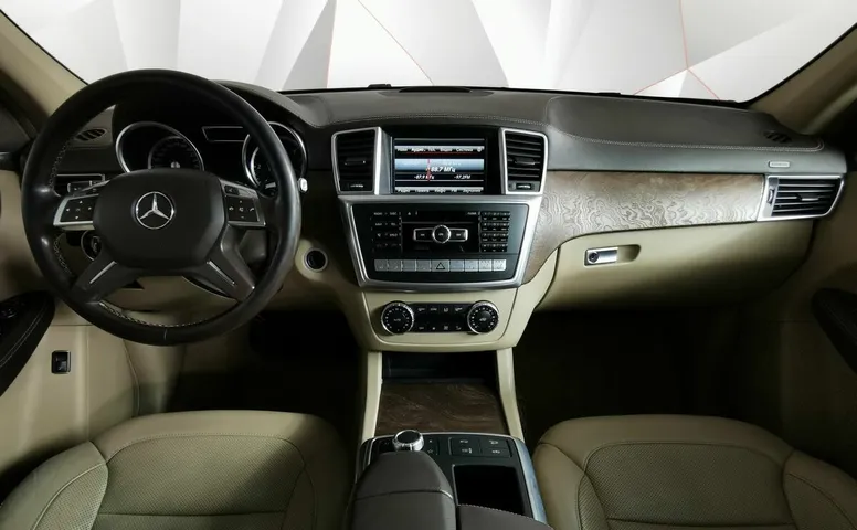Mercedes-Benz GL GL 350 BlueTec 7G-Tronic Plus 4Matic (249 л.с.) Коричневый