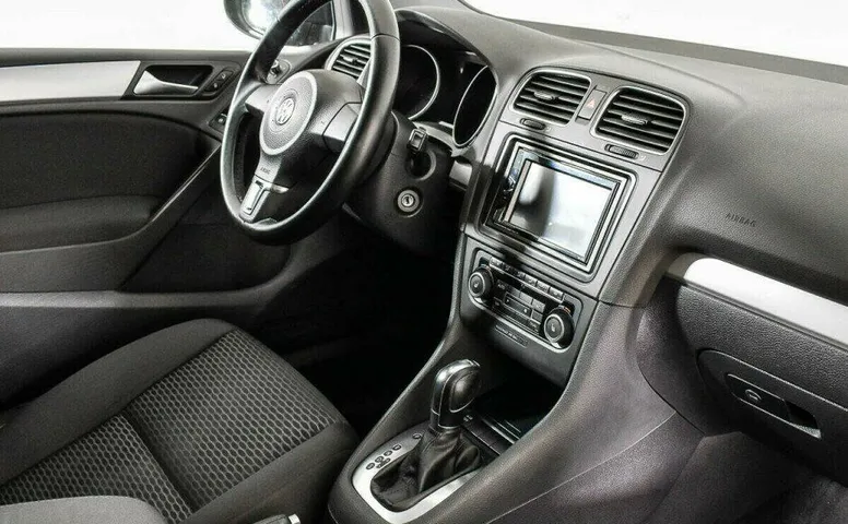 Volkswagen Golf 1.4 Робот