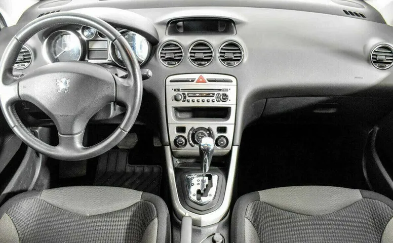 Peugeot 308 1.6 Автомат