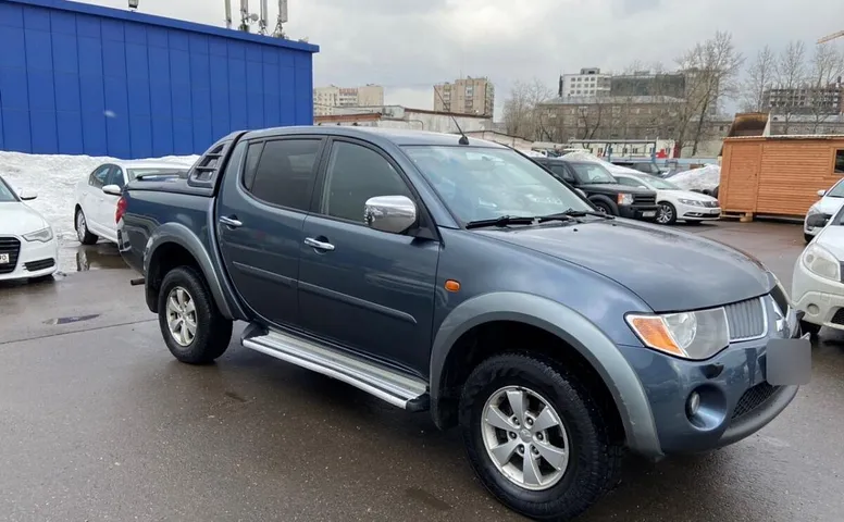 Mitsubishi L200