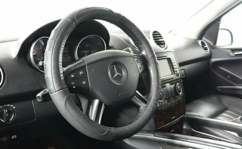 Mercedes-Benz M-Класс 3.0 Автомат