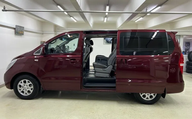 Hyundai Grand Starex I