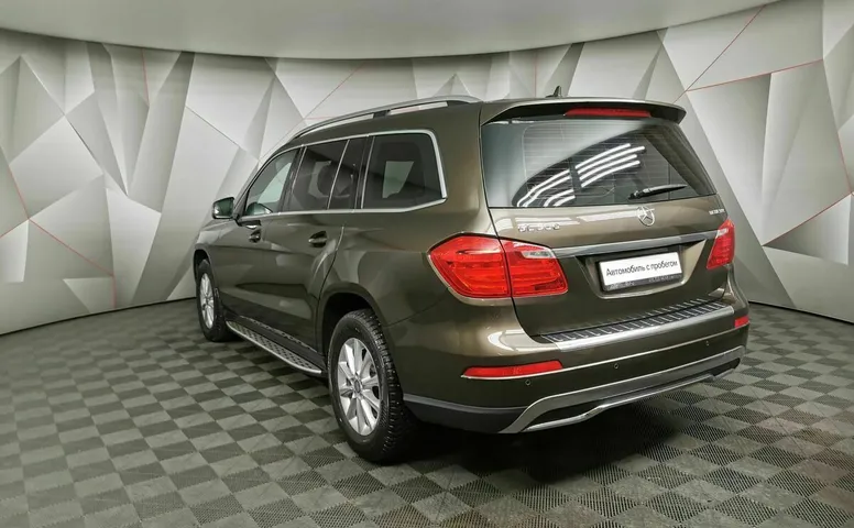 Mercedes-Benz GL GL 350 BlueTec 7G-Tronic Plus 4Matic (249 л.с.) Коричневый