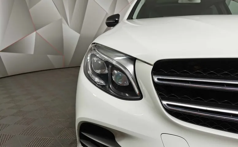 Mercedes-Benz GLC 220 d 9G-TRONIC 4MATIC (170 л.с.) Особая серия Белый