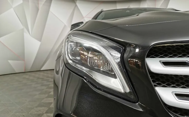 Mercedes-Benz GLA 250 7G-DCT 4MATIC (211 л.с.) Особая серия Черный