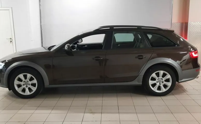 Audi A4_ALLROAD 2.0 AT (225 л.с.) 4WD