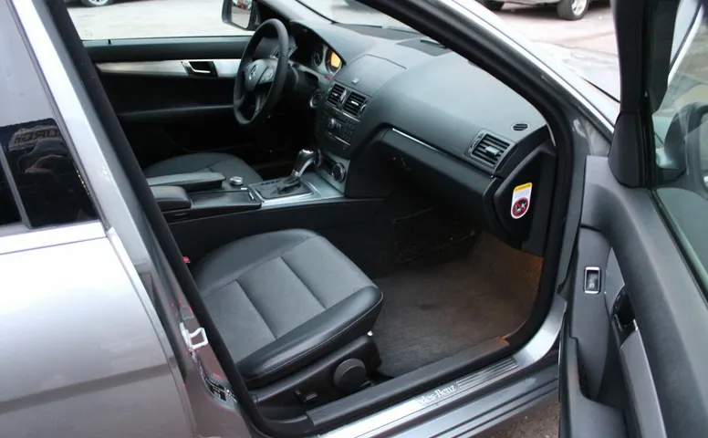 Mercedes-Benz C_KLASSE 280 3.0 AT (231 л.с.) 4WD