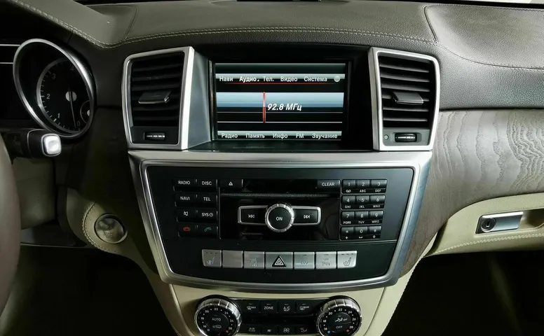 Mercedes-Benz GL GL 350 BlueTec 7G-Tronic Plus 4Matic (258 л.с.) Бежевый