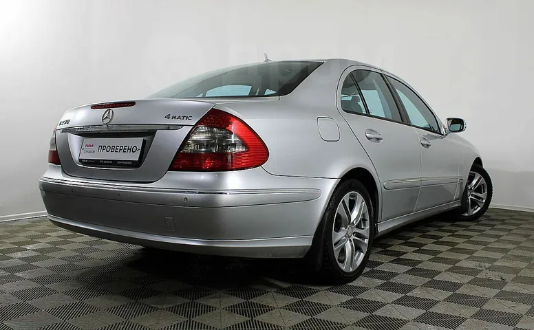 Mercedes-Benz E-Class, 3 поколение