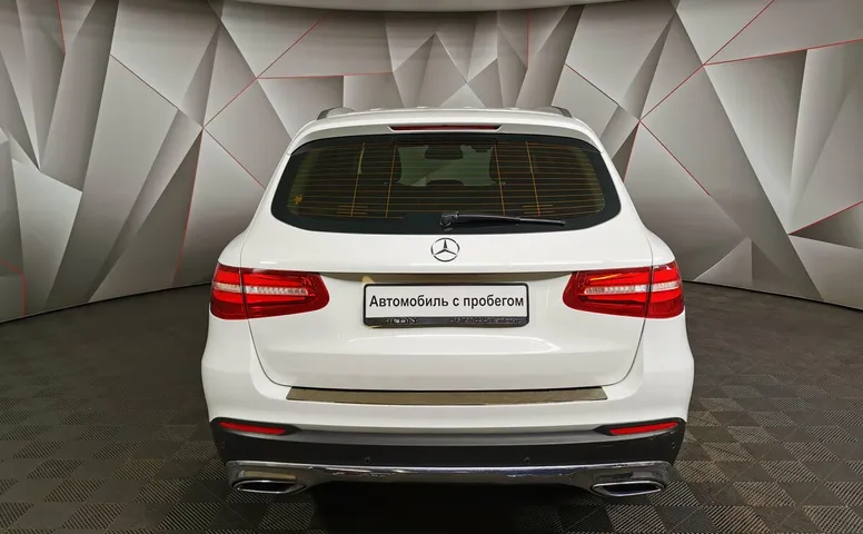 Mercedes-Benz GLC 250 9G-TRONIC 4MATIC (211 л.с.) Особая серия Белый