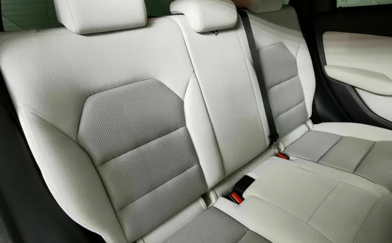 Mercedes-Benz B-Класс B 180 7G-DCT (122 л.с.) Красный