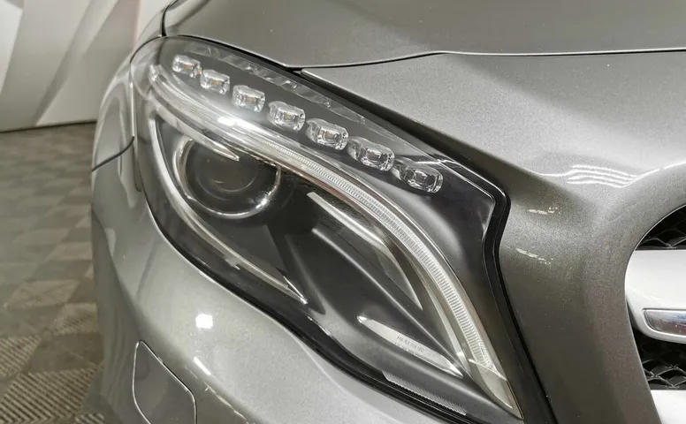 Mercedes-Benz GLA 200 7G-DCT (150 л.с.) Особая серия Серый
