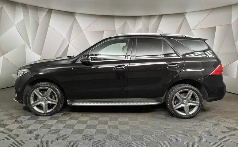 Mercedes-Benz GLE 350 d 4MATIC 9G-TRONIC (249 л.с.) Особая серия Черный