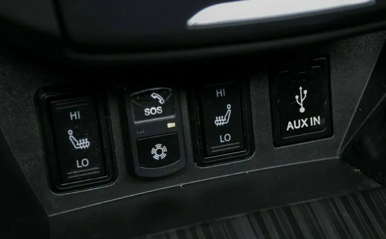 Dongfeng ax7