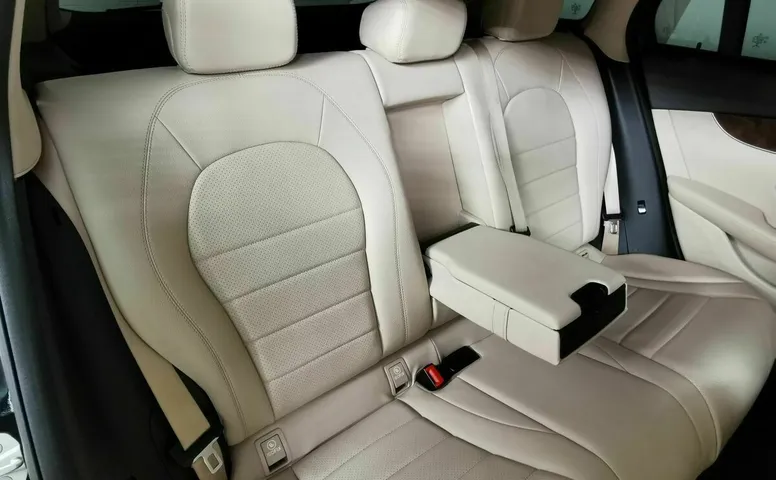 Mercedes-Benz GLC 250 d 9G-TRONIC 4MATIC (204 л.с.) Особая серия Черный