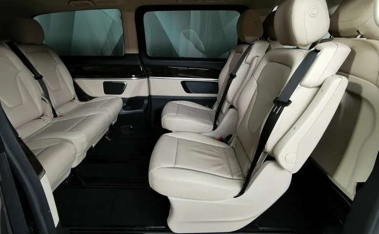 Mercedes-Benz V-Класс V 250 d 4MATIC AVANTGARDE Черный