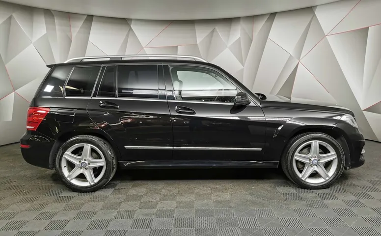 Mercedes-Benz GLK GLK 300 7G-Tronic 4MATIC (231 л.с.) Черный