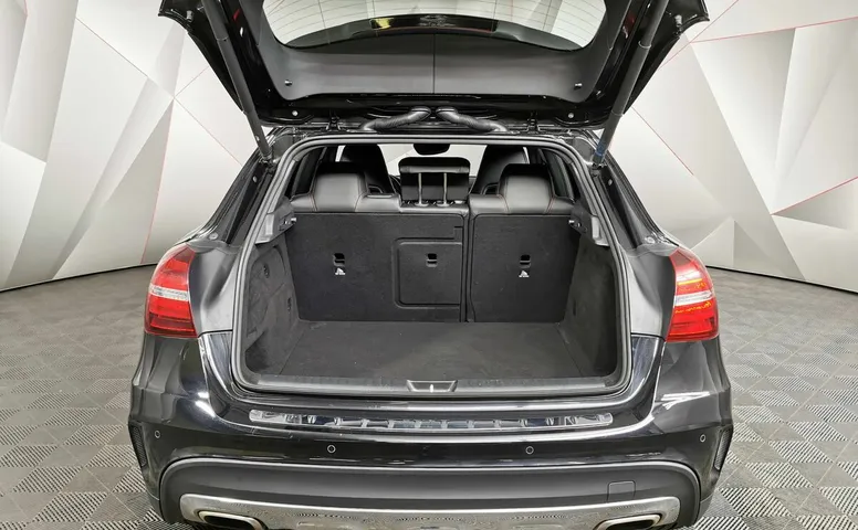 Mercedes-Benz GLA 250 7G-DCT 4MATIC (211 л.с.) Особая серия Черный