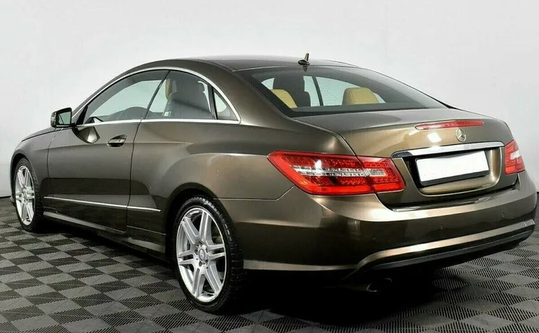 Mercedes-Benz E-Класс 1.8 Автомат