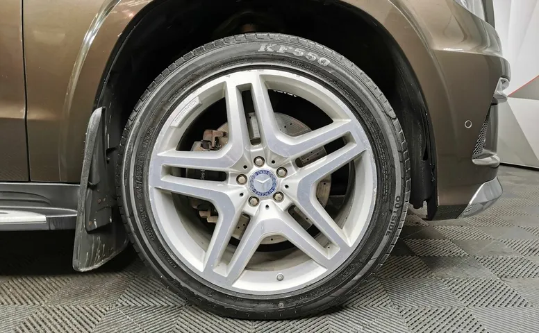 Mercedes-Benz GL GL 350 BlueTec 7G-Tronic Plus 4Matic (249 л.с.) Коричневый