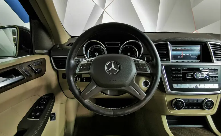 Mercedes-Benz GL GL 350 BlueTec 7G-Tronic Plus 4Matic (249 л.с.) Коричневый