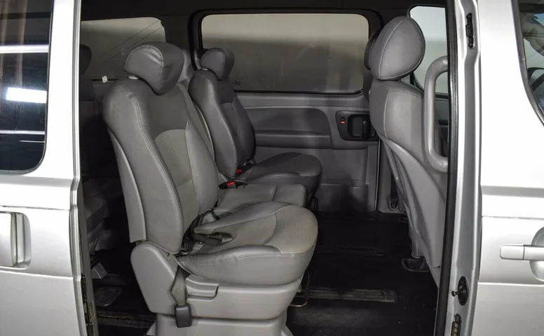 Hyundai Grand Starex I