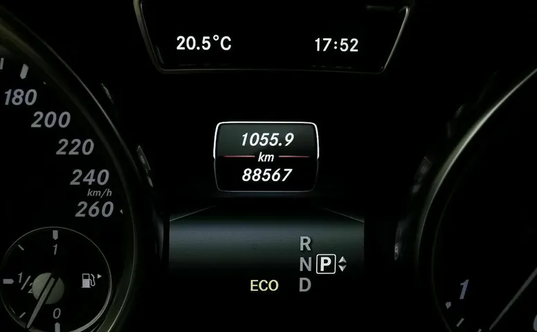 Mercedes-Benz GL GL 350 BlueTec 7G-Tronic Plus 4Matic (249 л.с.) Коричневый