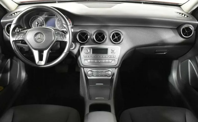 Mercedes-Benz A-Класс 180 III (W176)