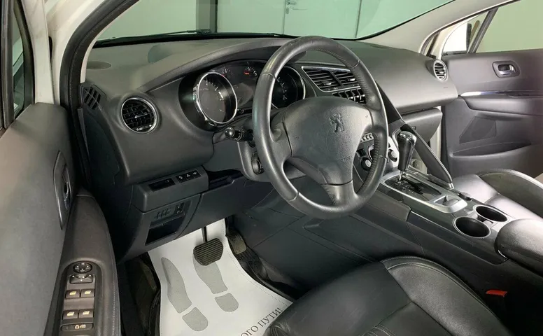 Peugeot 3008 i